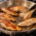 découvrez le temps de cuisson idéal des aiguillettes de poulet à la poêle : quelques minutes suffisent pour les dorer tout en gardant leur moelleux.